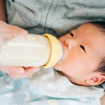 新生兒換奶粉可以直接換嗎?嬰兒換奶不適症狀與正確換奶懶人包 寶寶換奶