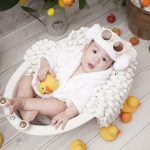 嬰兒扁頭怎麼救?爸媽必學嬰兒頭型矯正方法,睡出漂亮頭型 寶寶