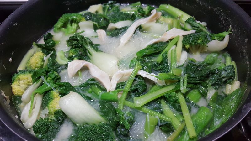 花膠魚湯粉絲雜菜煲