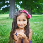 小孩偷錢如何處理?孩子偷錢不承認的原因與正確教養方式 小孩