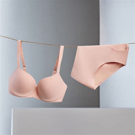 Triumph孕婦胸圍優雅剪裁正面圖